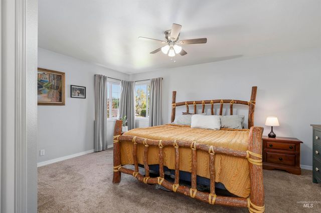 453 Morning Sun Dr, Nampa, ID 83686