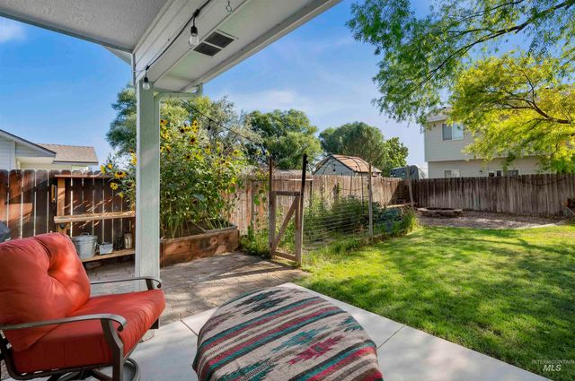 453 Morning Sun Dr, Nampa, ID 83686