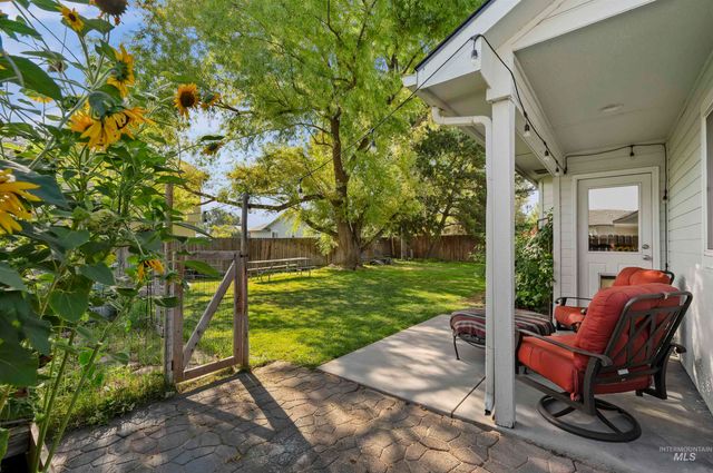 453 Morning Sun Dr, Nampa, ID 83686
