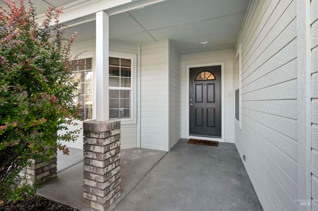 453 Morning Sun Dr, Nampa, ID 83686