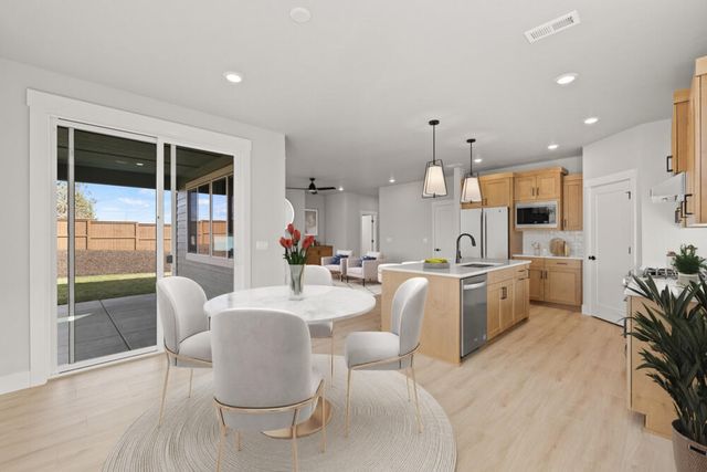 61205 NE Snow Owl Street, Bend, OR 97701