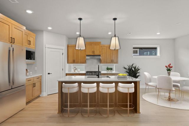 61205 NE Snow Owl Street, Bend, OR 97701