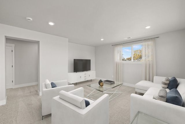 61205 NE Snow Owl Street, Bend, OR 97701