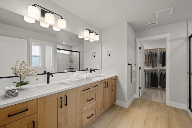 61205 NE Snow Owl Street, Bend, OR 97701