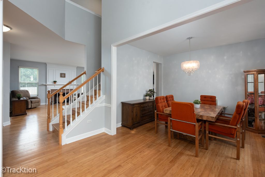 Image 6 of property listing at 129 Ginkgo Street, Bolingbrook, IL 60490