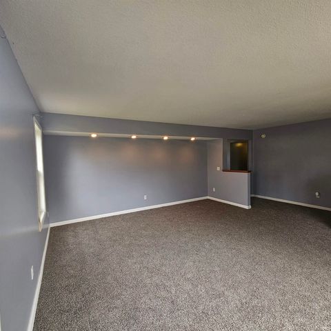 226 Beaulieu Place, Fort Wayne, IN 46825