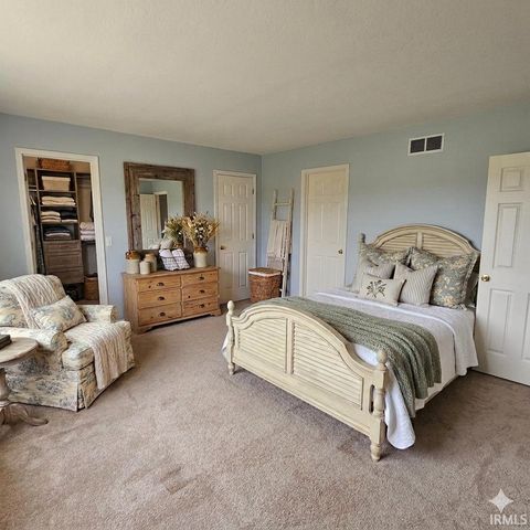 226 Beaulieu Place, Fort Wayne, IN 46825