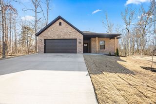 8 Skye Drive, Bella Vista, AR 72715