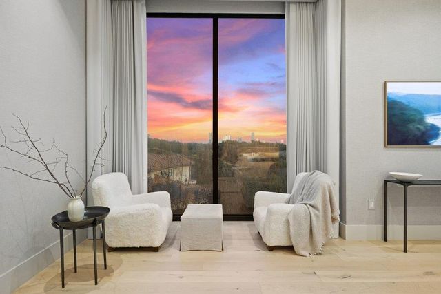 5 Inwood CV, Austin, TX 78746