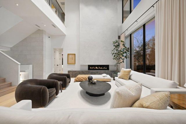 5 Inwood CV, Austin, TX 78746