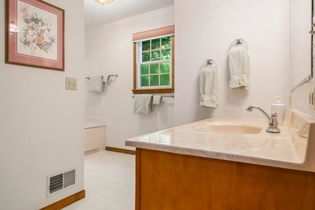 11276 Bridlewood Trail, Berrien Springs, MI 49103