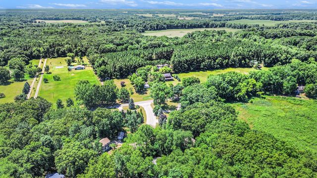 11276 Bridlewood Trail, Berrien Springs, MI 49103