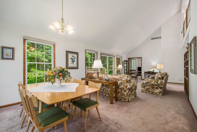 11276 Bridlewood Trail, Berrien Springs, MI 49103