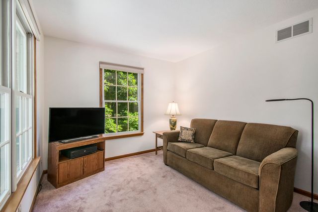 11276 Bridlewood Trail, Berrien Springs, MI 49103