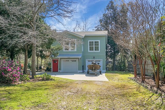 1354 Bluebird Drive, Mount Pleasant, SC 29464