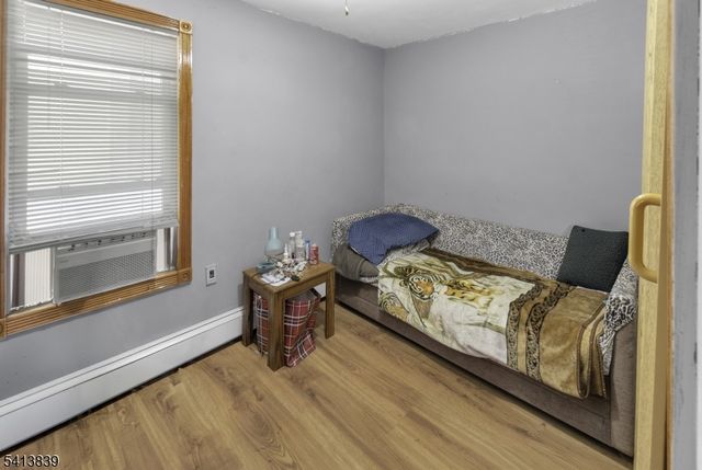 38 Harrison Pl, Clifton City, NJ 07011