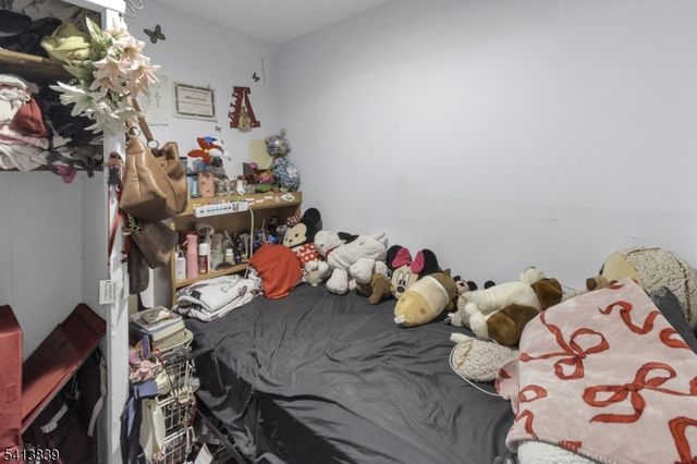 38 Harrison Pl, Clifton City, NJ 07011