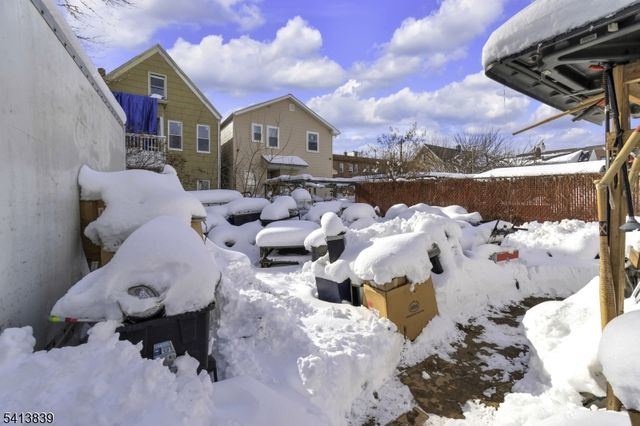 38 Harrison Pl, Clifton City, NJ 07011