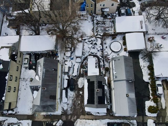 38 Harrison Pl, Clifton City, NJ 07011