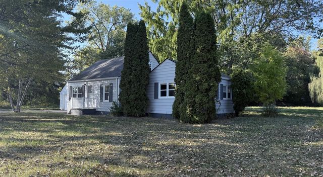 10200 Dixie Highway, Update, MI 48023