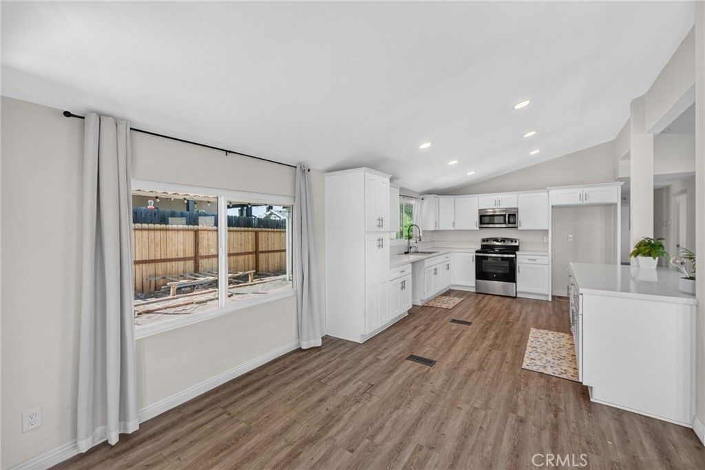 24388 Wagon Wheel, Wildomar, CA 92595 — photo 5