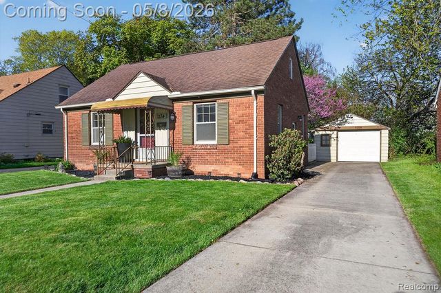 224 S Josephine Avenue, Pontiac, MI 48341