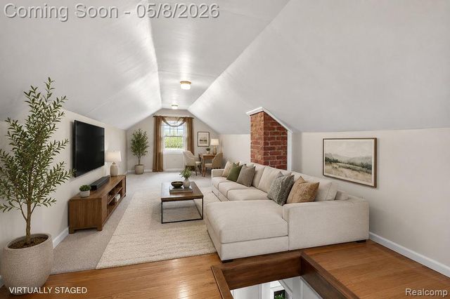 224 S Josephine Avenue, Pontiac, MI 48341