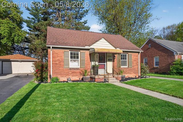 224 S Josephine Avenue, Pontiac, MI 48341
