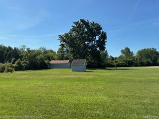 44043 Tyler Rd, Van Buren, MI 48111