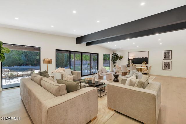 4405 Brookford Avenue, Woodland Hills, CA 91364