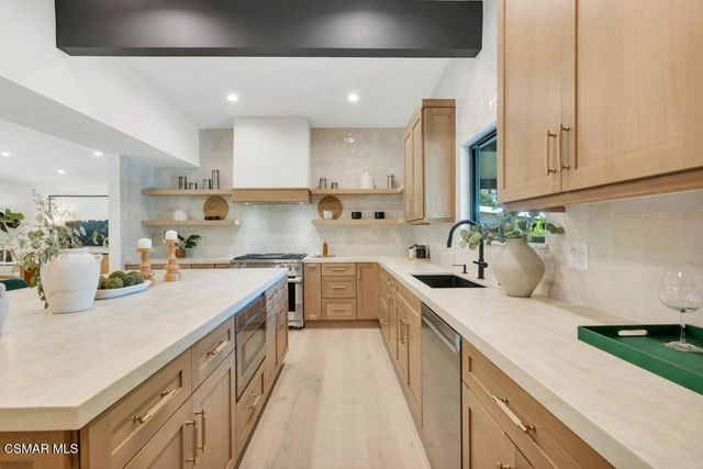 4405 Brookford Avenue, Woodland Hills, CA 91364