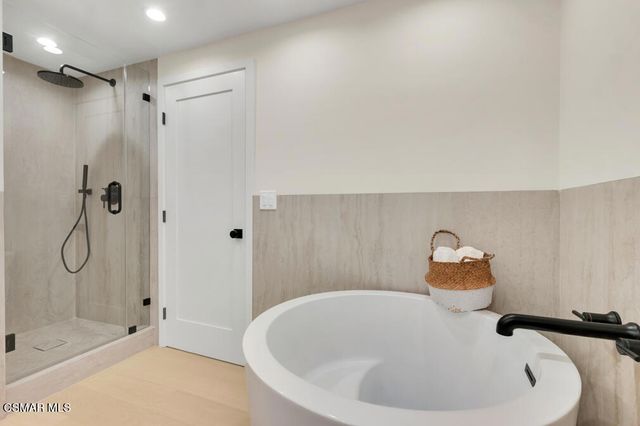 4405 Brookford Avenue, Woodland Hills, CA 91364