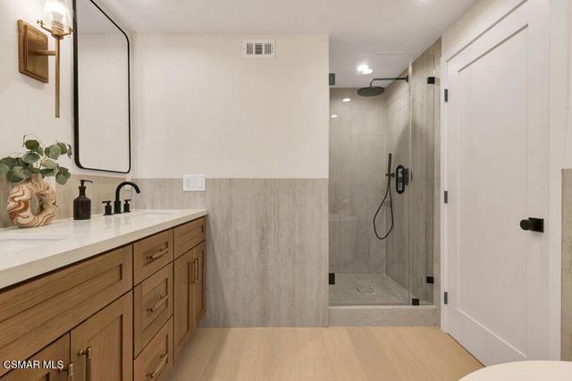 4405 Brookford Avenue, Woodland Hills, CA 91364