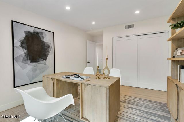 4405 Brookford Avenue, Woodland Hills, CA 91364