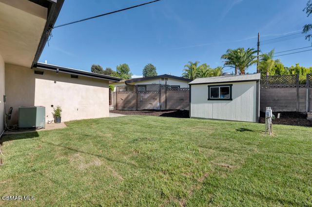 4405 Brookford Avenue, Woodland Hills, CA 91364
