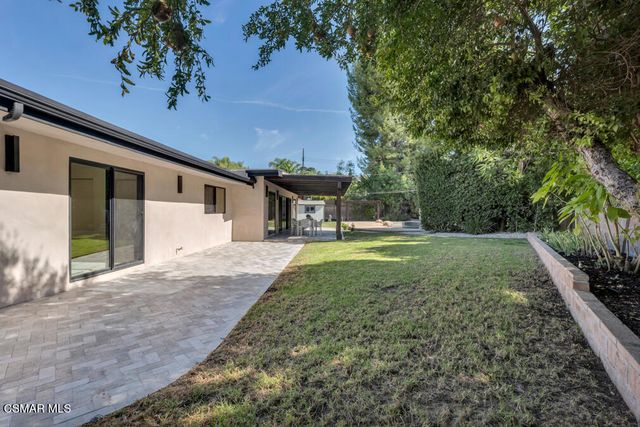 4405 Brookford Avenue, Woodland Hills, CA 91364