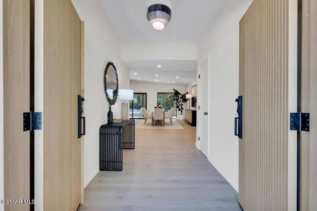 4405 Brookford Avenue, Woodland Hills, CA 91364