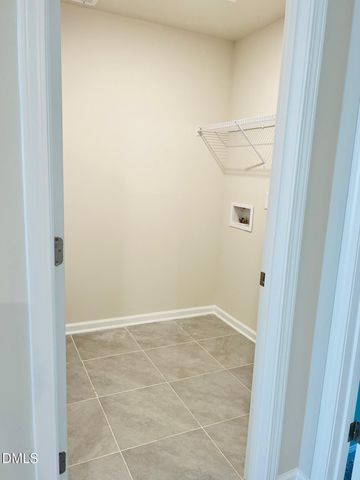 929 Field Ivy Drive, Fuquay Varina, NC 27526