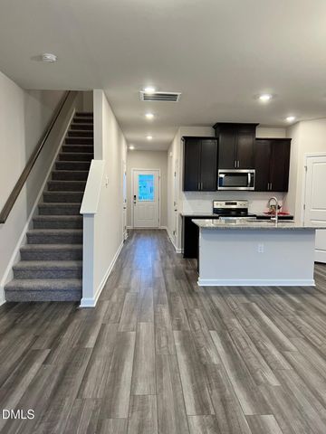 929 Field Ivy Drive, Fuquay Varina, NC 27526