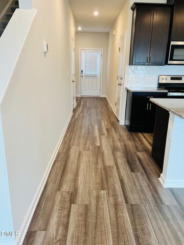 929 Field Ivy Drive, Fuquay Varina, NC 27526