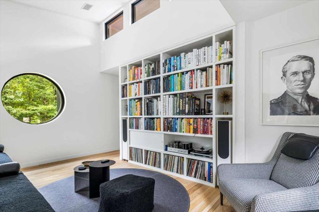 Address unavailable.