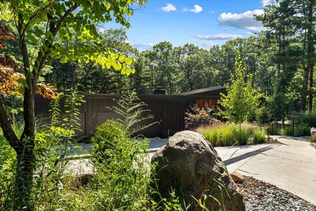 Address unavailable.