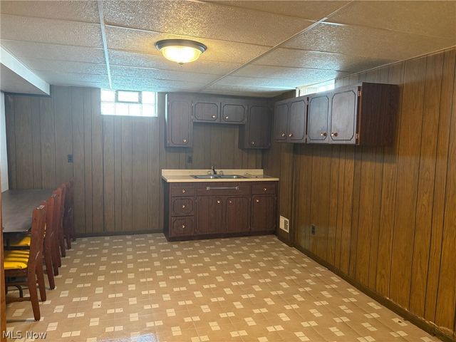 3000 Lost Nation Road, Willoughby, OH 44094
