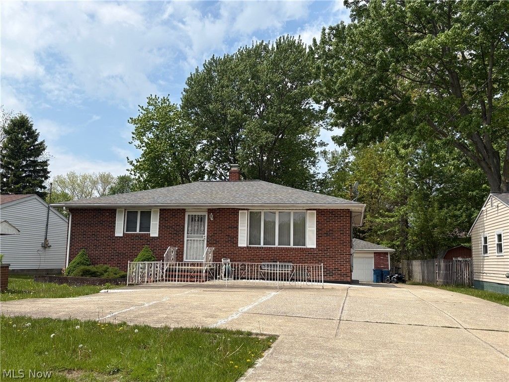 3000 Lost Nation Road, Willoughby, OH 44094