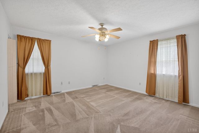 163 Baldwin Circle, Lynchburg, VA 24502