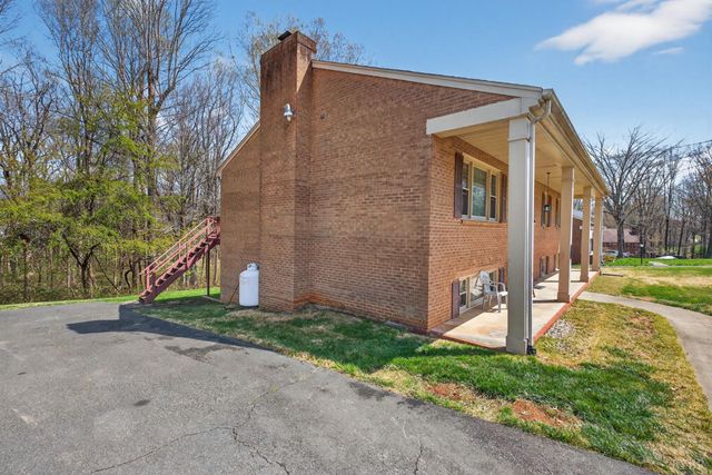 163 Baldwin Circle, Lynchburg, VA 24502