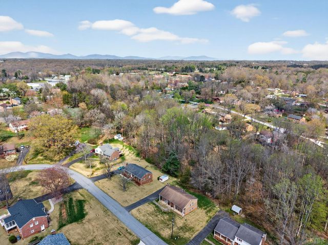 163 Baldwin Circle, Lynchburg, VA 24502