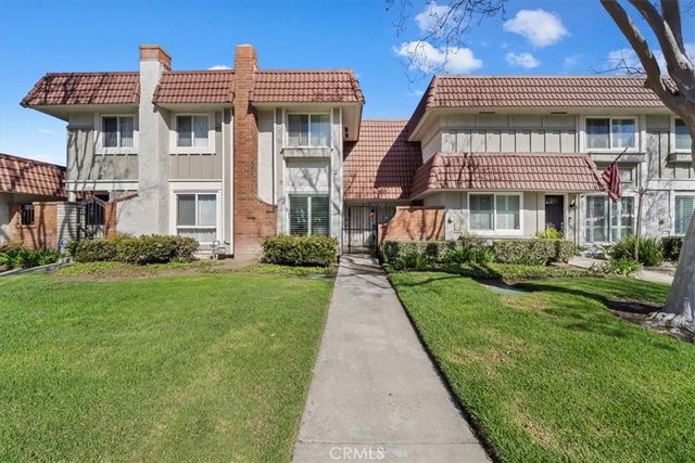 6517 Orangewood, Cypress, CA 90630