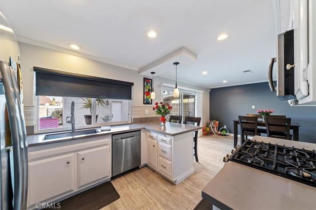 6517 Orangewood, Cypress, CA 90630