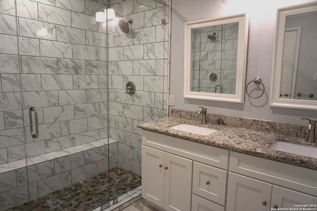 1415 SEMLINGER RD, San Antonio, TX 78220